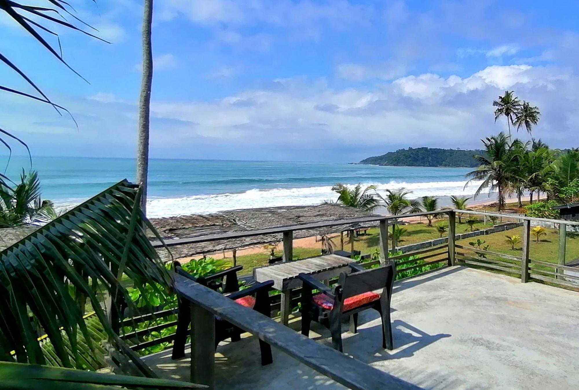 Afro Beach Eco Resort Butre Habitación foto