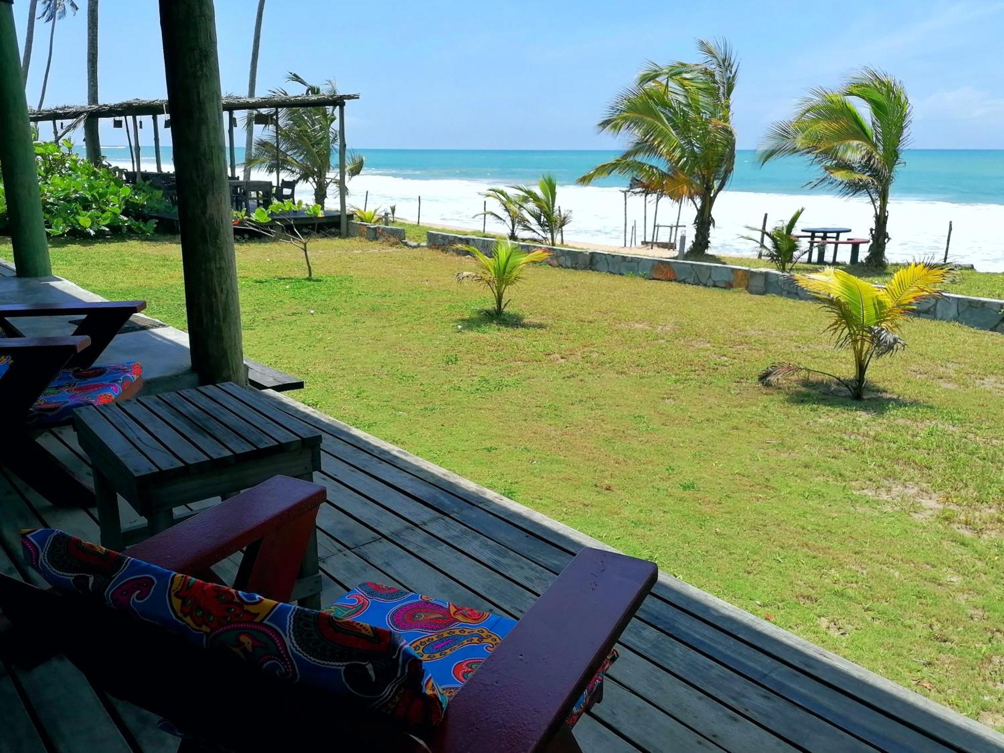 Afro Beach Eco Resort Butre Habitación foto