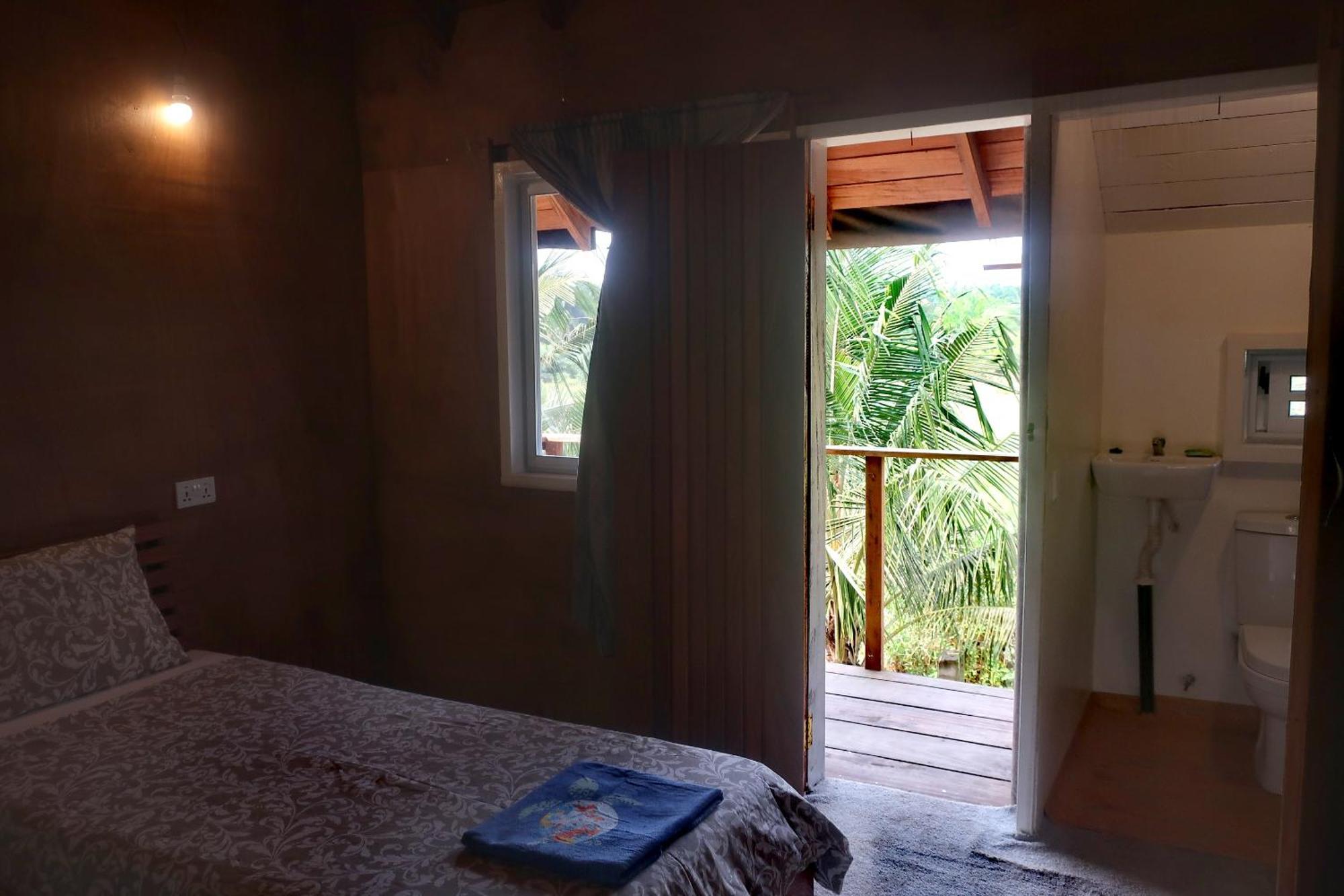 Afro Beach Eco Resort Butre Habitación foto